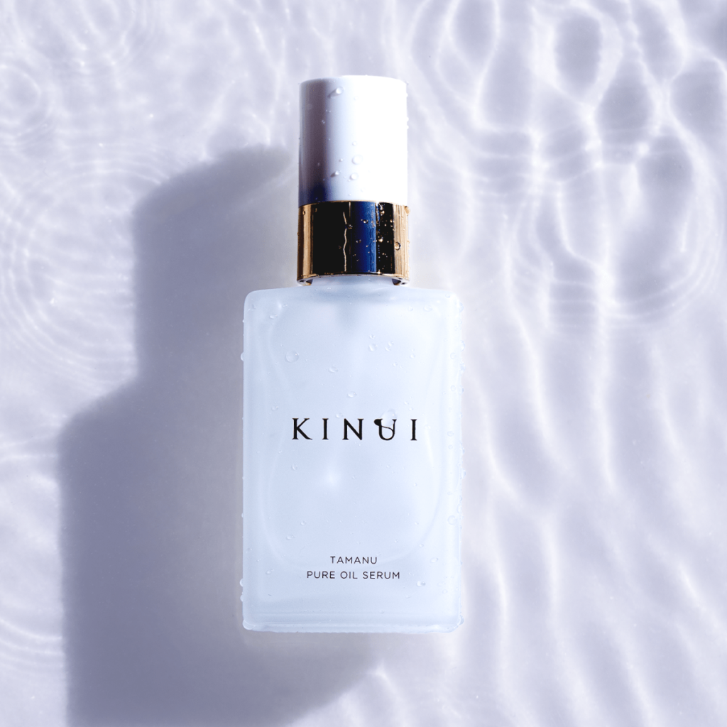 KINUI(キヌユイ)美容液の使い方や注意点│順番や価格、良い口コミ・悪い口コミや一本で何か月使えるかなどを解説しています