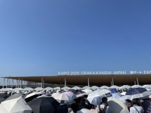 【大阪・関西万博】「マイナス10度を体感」！万博で「高級日傘」をレンタルする方法完全ガイド！安い日傘との「違い」と「選び方」を徹底解説！