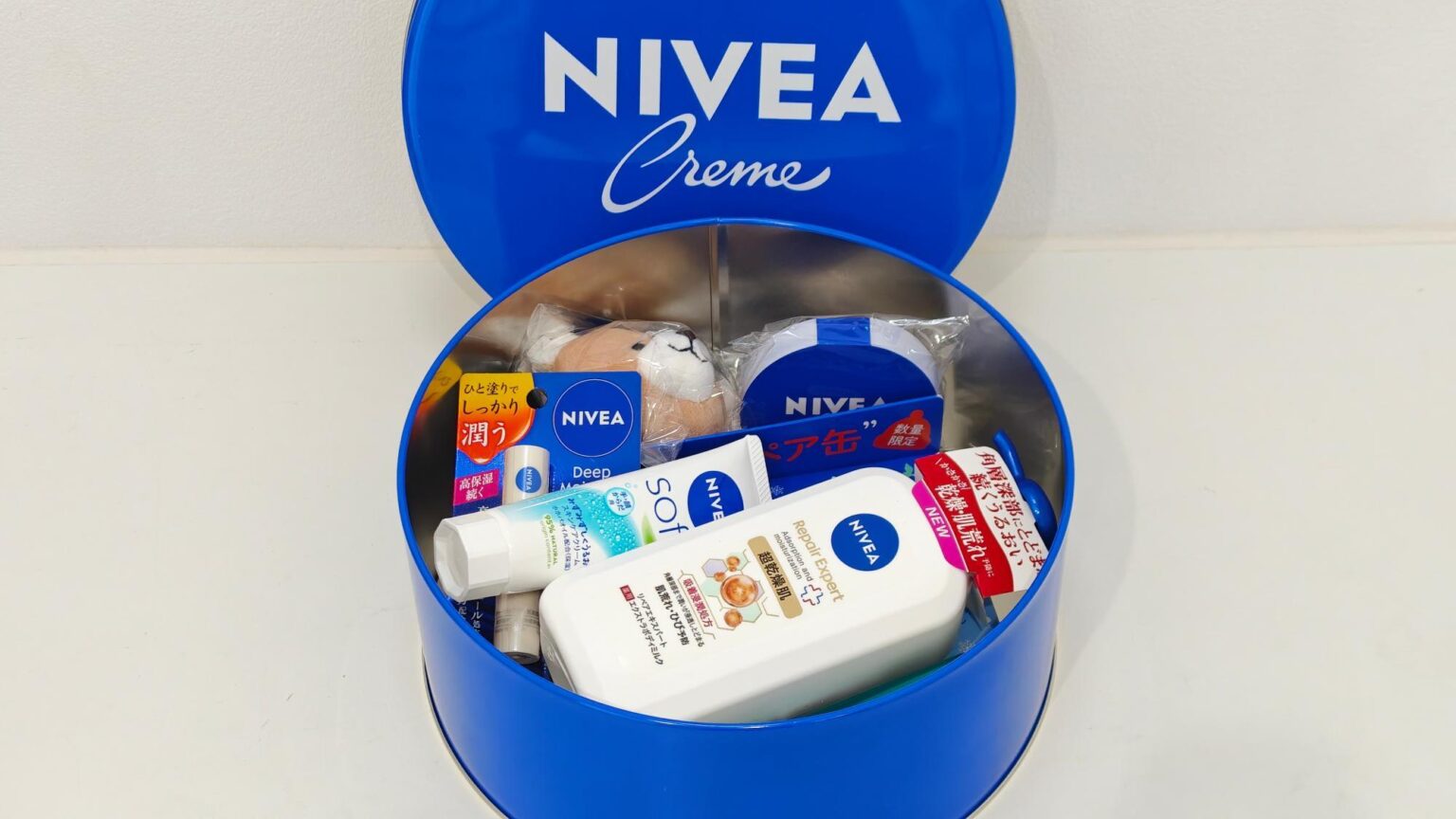 【イオンの福袋2026】ニベアの福缶・大缶の予約はいつから？中身ネタバレと口コミ、販売店完全ガイド│コスパ最強の理由も徹底解説！